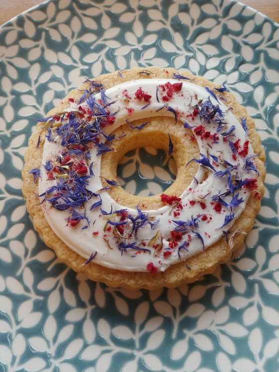 LavandeVeganShortbreadCookie